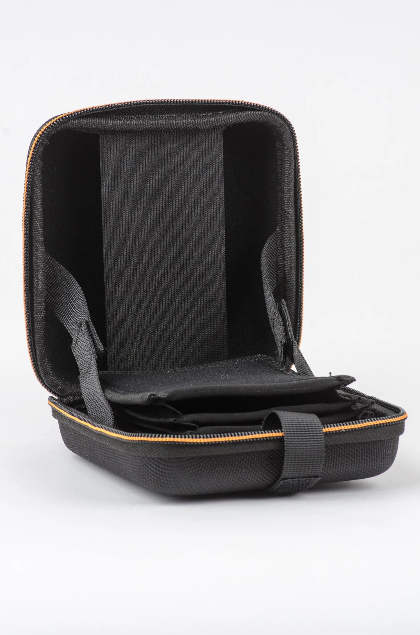 Cokin P3068 Etui semi-rigide pour Porte-filtre Noir